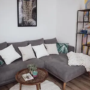 Cozy Dreams: Deluxe 2-zimmer-apartment -kueche Apartment Nürnberg